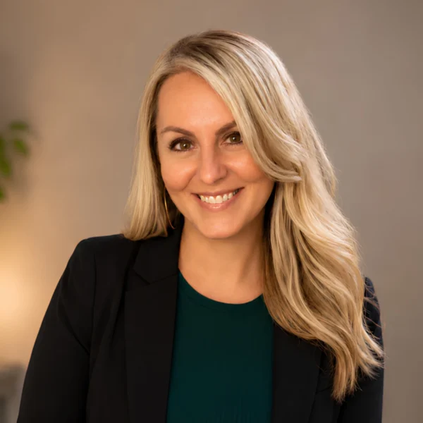 Tara Akins
